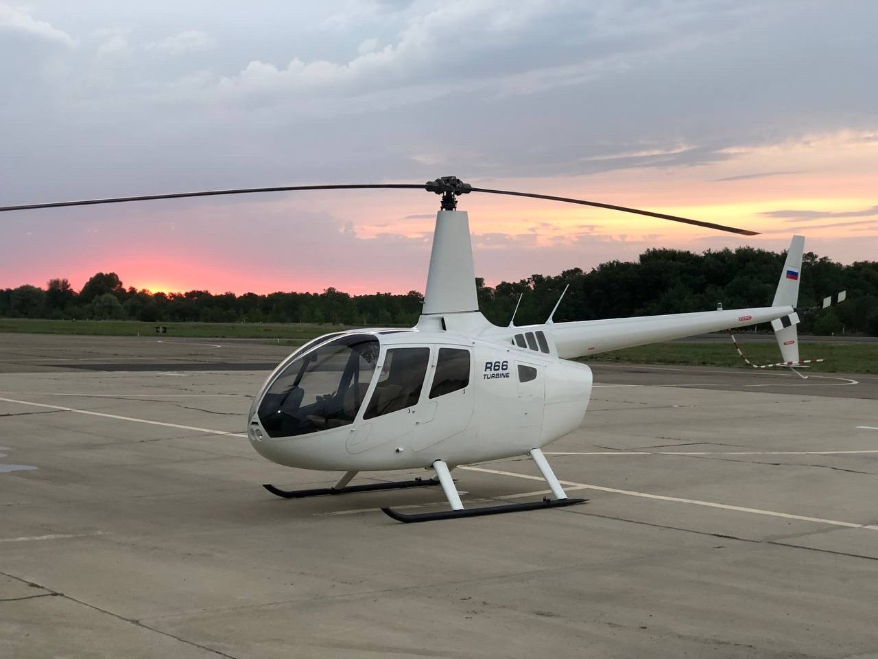 Купить вертолет цена на ресурсные вертолеты Robinson R66